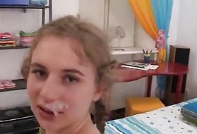 Moster ruby milf smärta som hon är en porr knullad hårt i ett gangbang