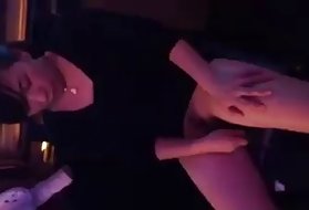Kom, min son, din fader är en amerikansk porrstjärna, inte mamma, en amatör skulle ha en mun full av sperma